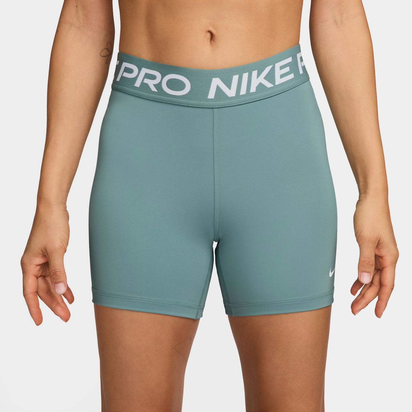 Nike Pro 365 5in Shorts Damen-Salbei
