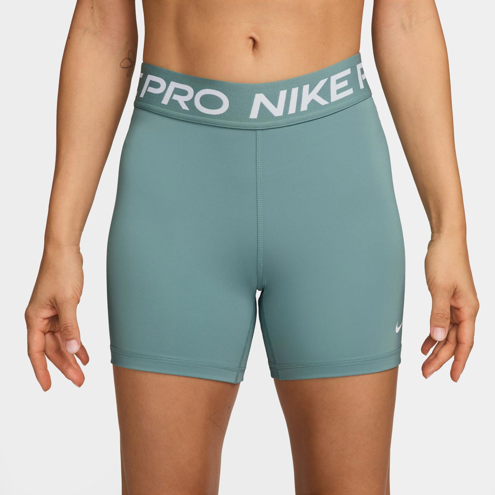 Nike Pro 365 5in Shorts Damen-Salbei