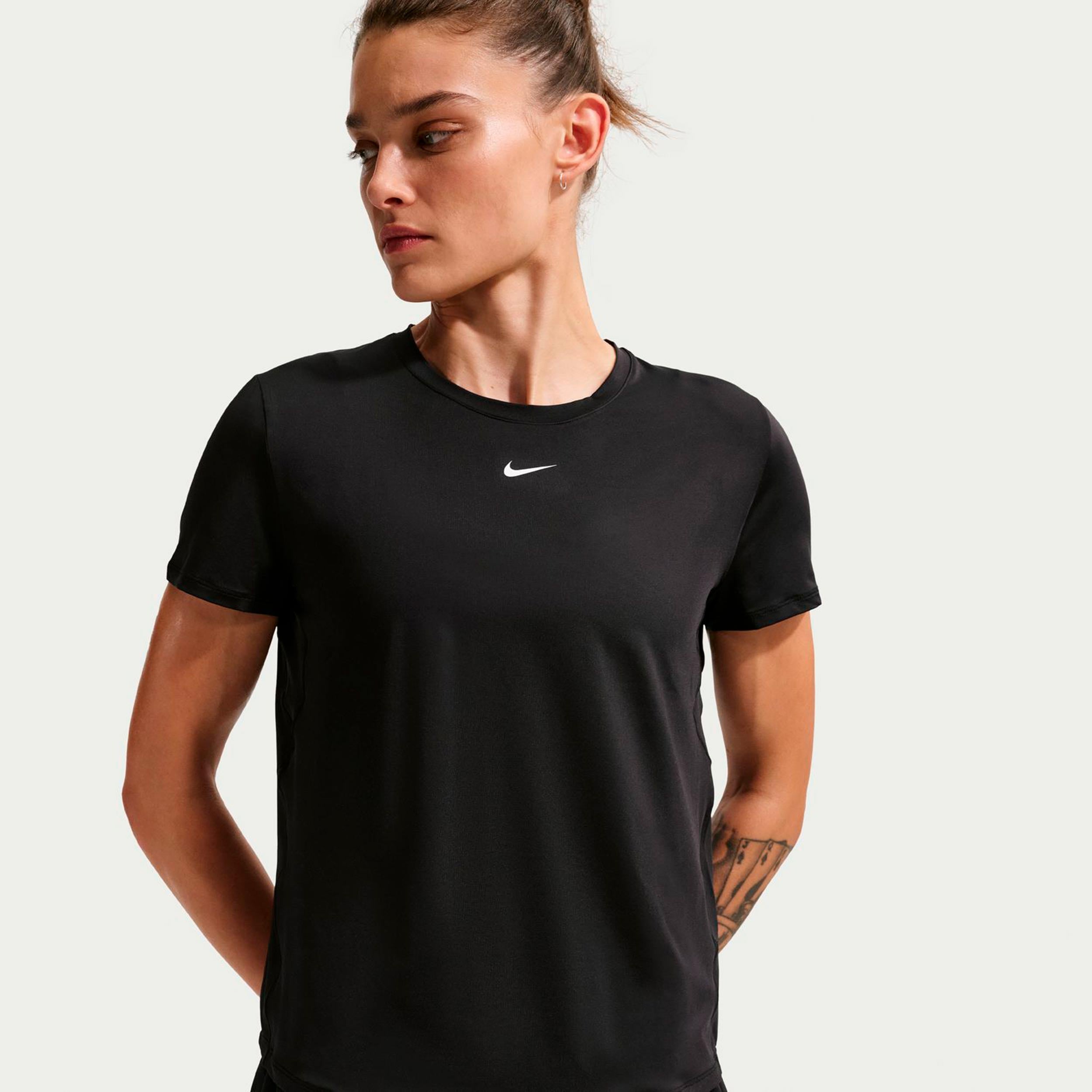 Nike One Dri-Fit T-Shirt Damen-schwarz, weiß