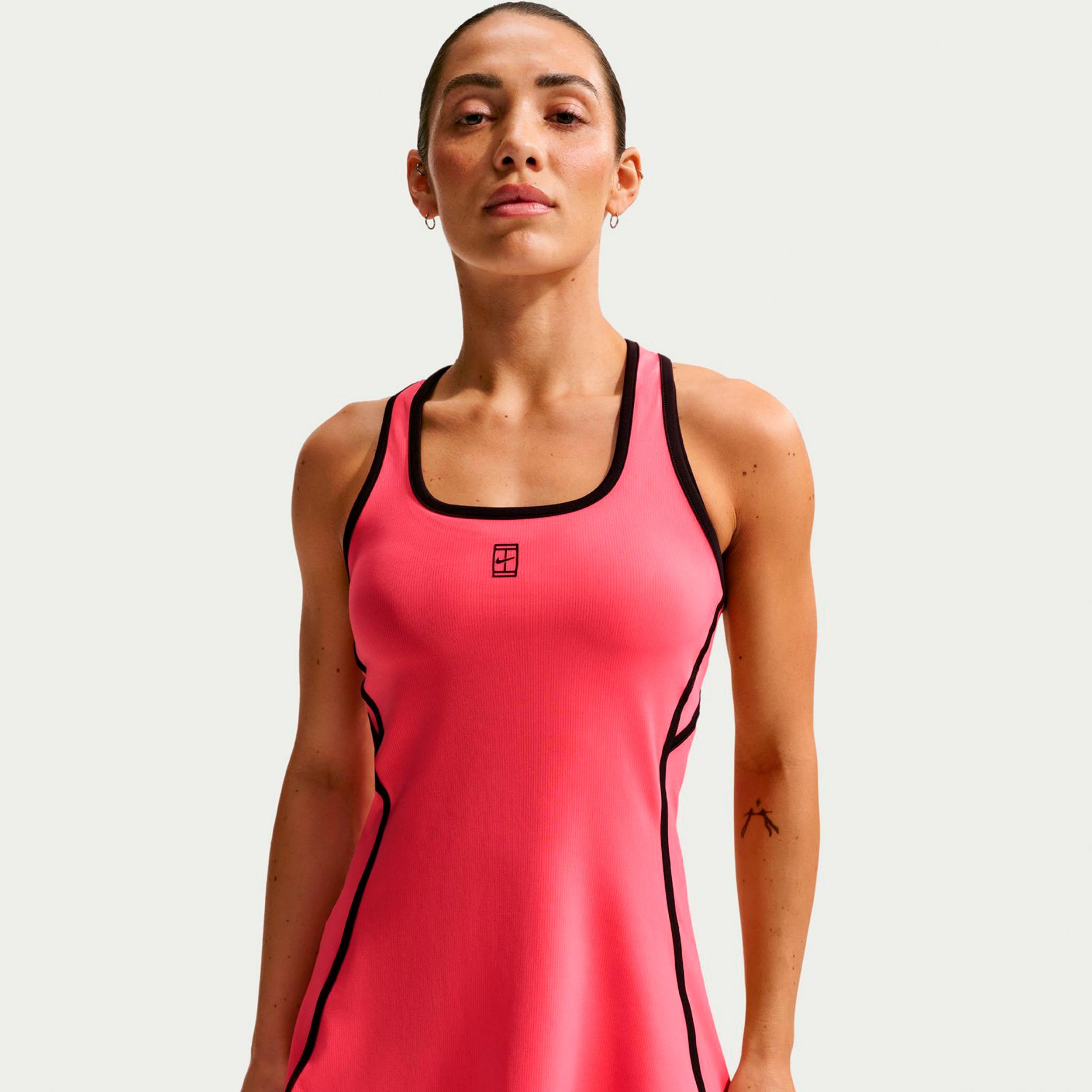 Court Dri-Fit Advantage Kleid Damen-koralle | Tennis-Point