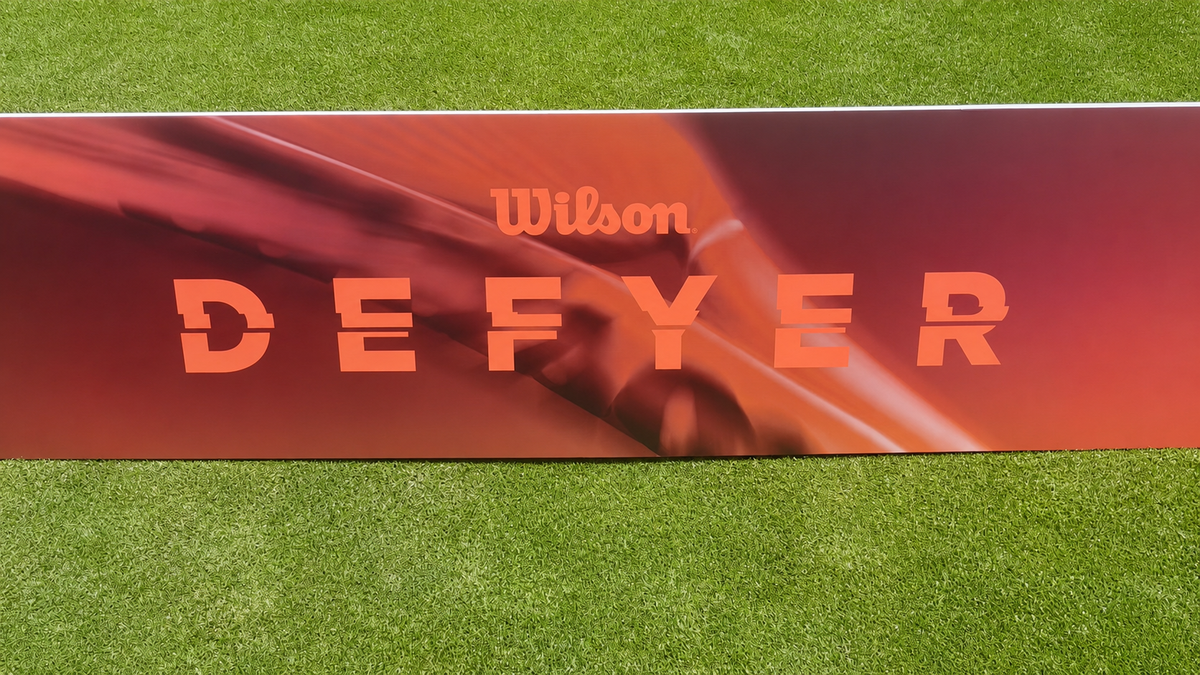 Wilson Defyer – Tennisschläger gratis testen | Tennis-Point