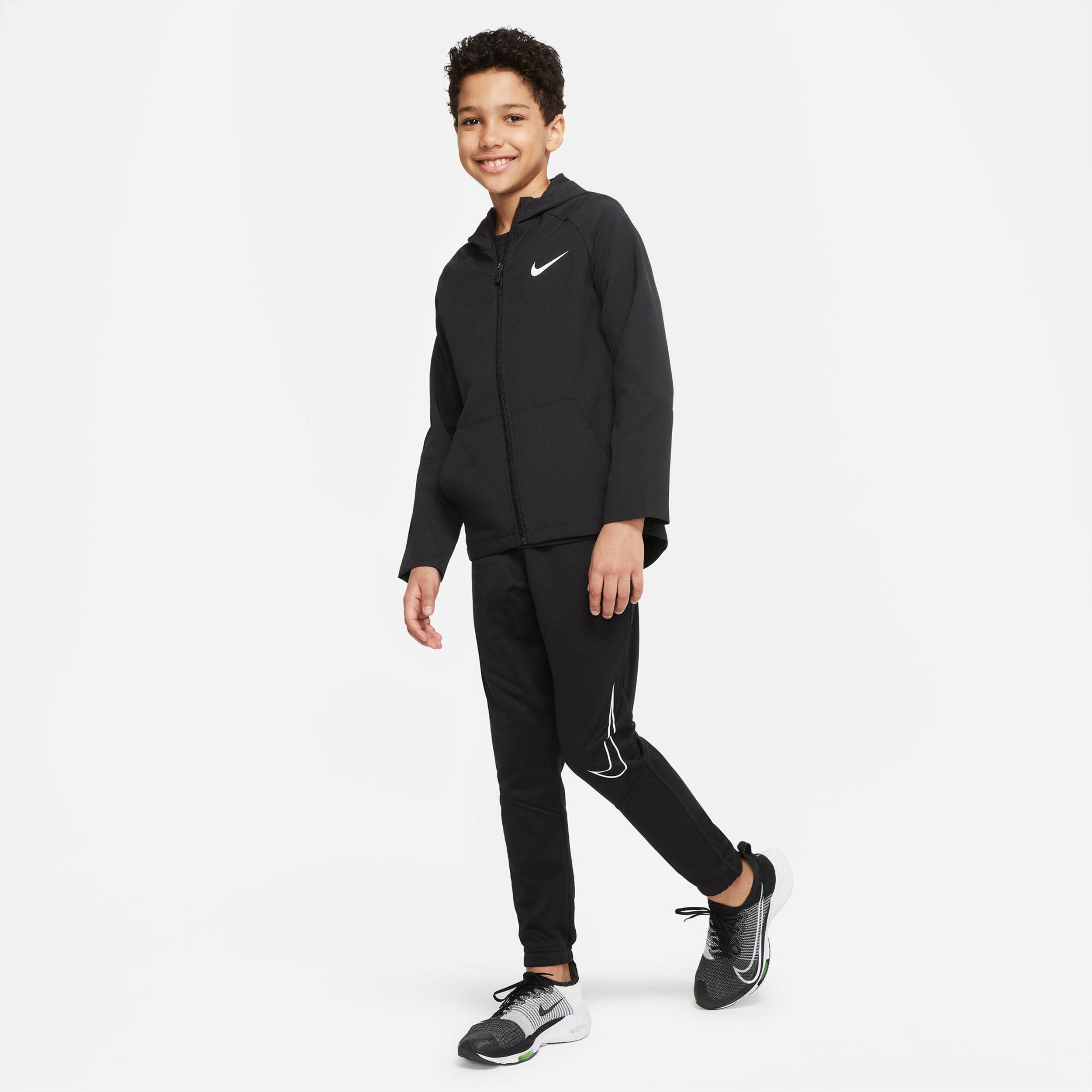 Survetement noir nike 2025