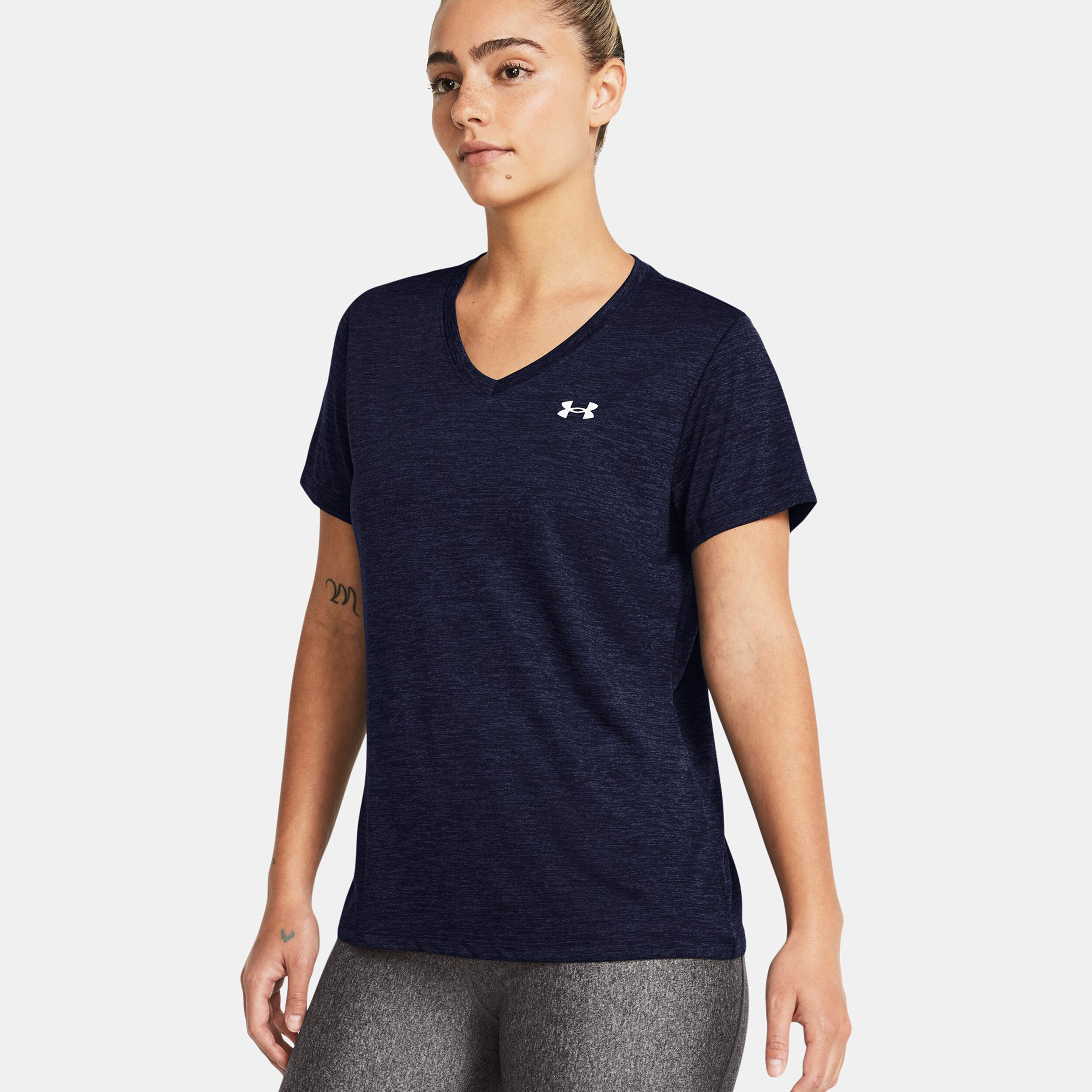 Under armour women's v neck t shirt outlet