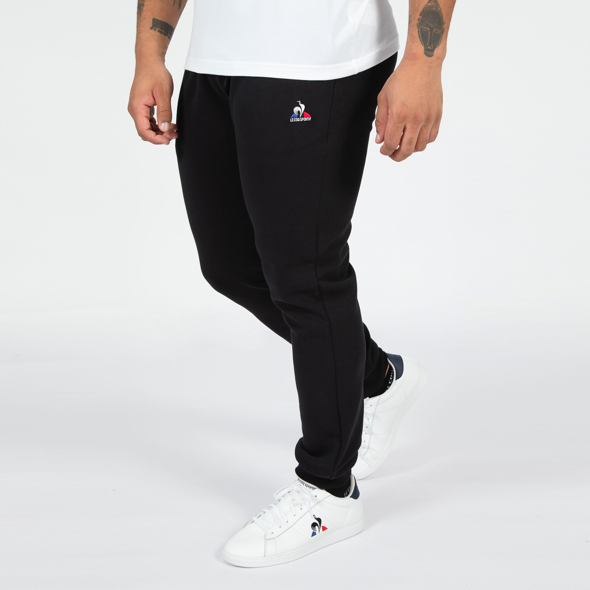 Essential N Regular Trainingshose Herren Schwarz