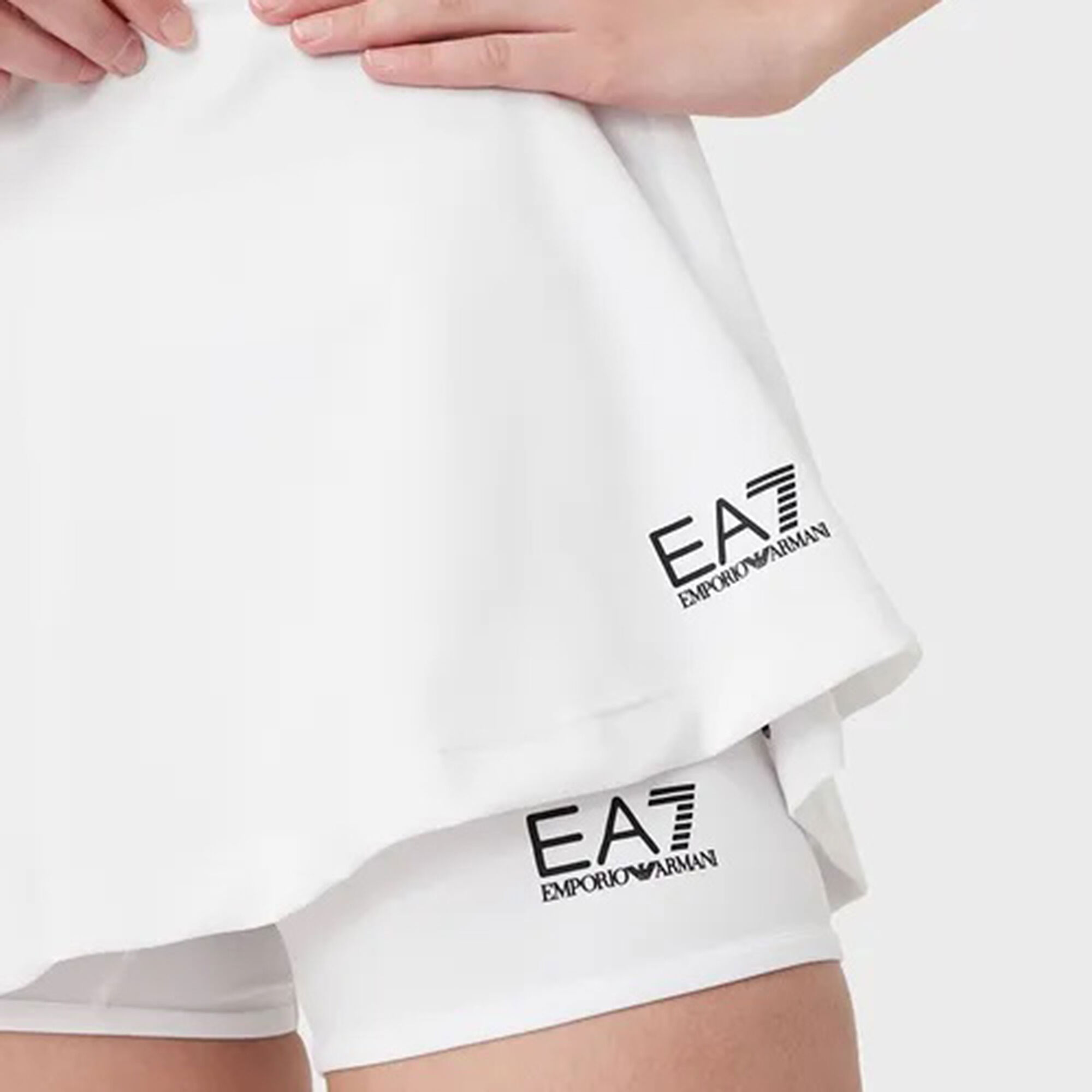 EA7