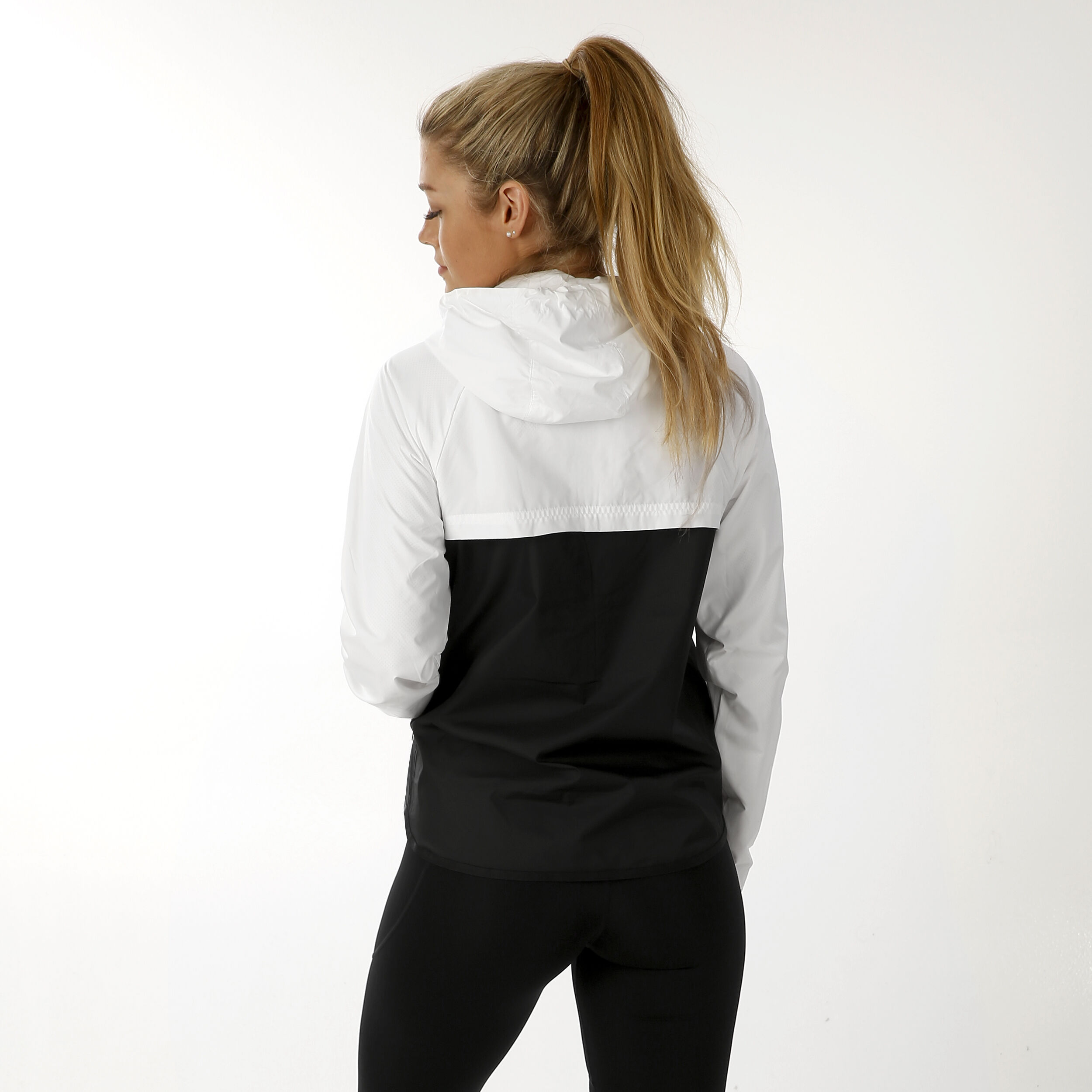 Nike windrunner damen schwarz weiß outlet