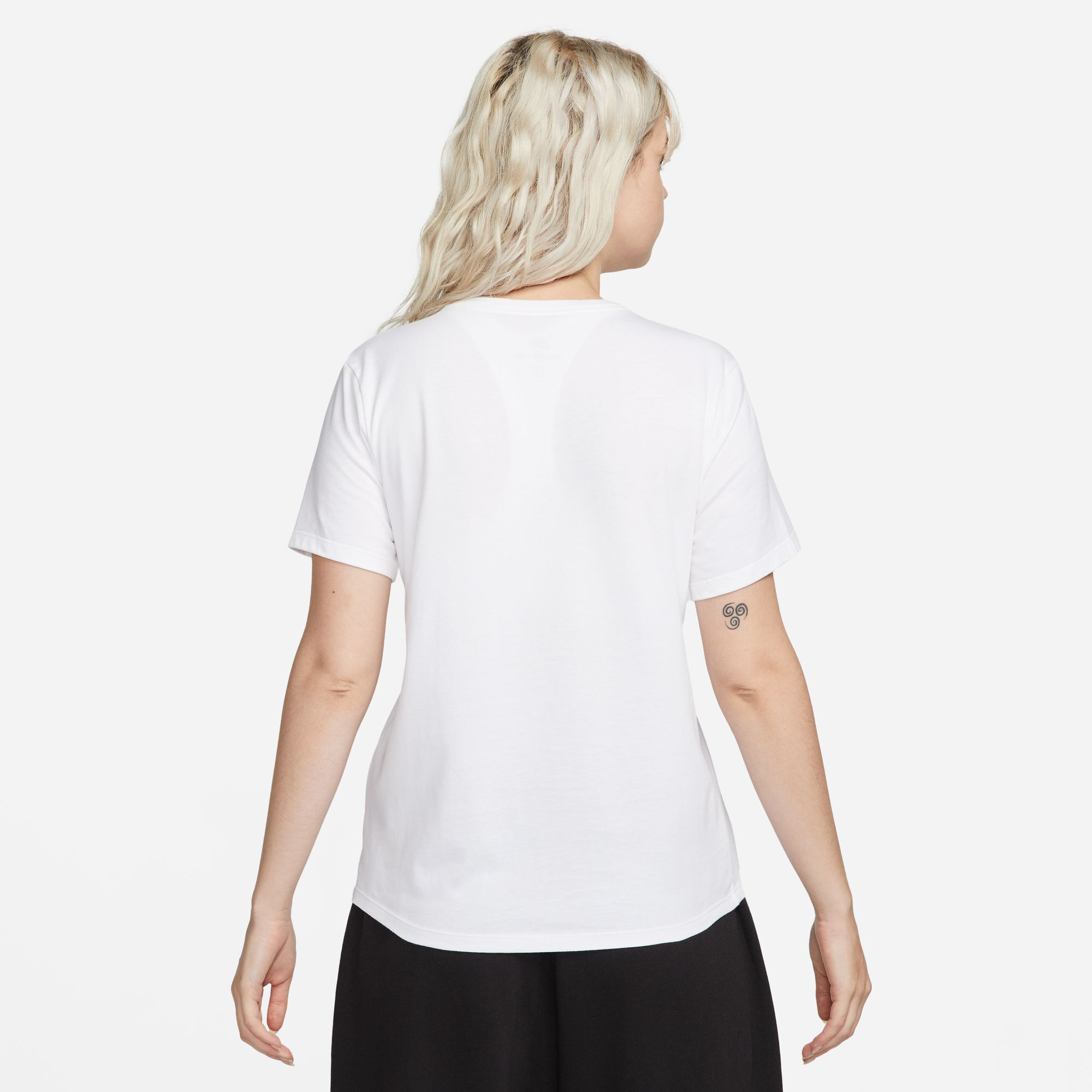 T shirt nike blanc femme hot sale