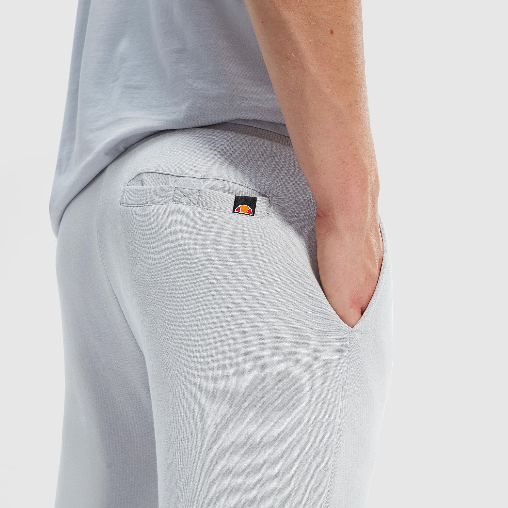 Ellesse