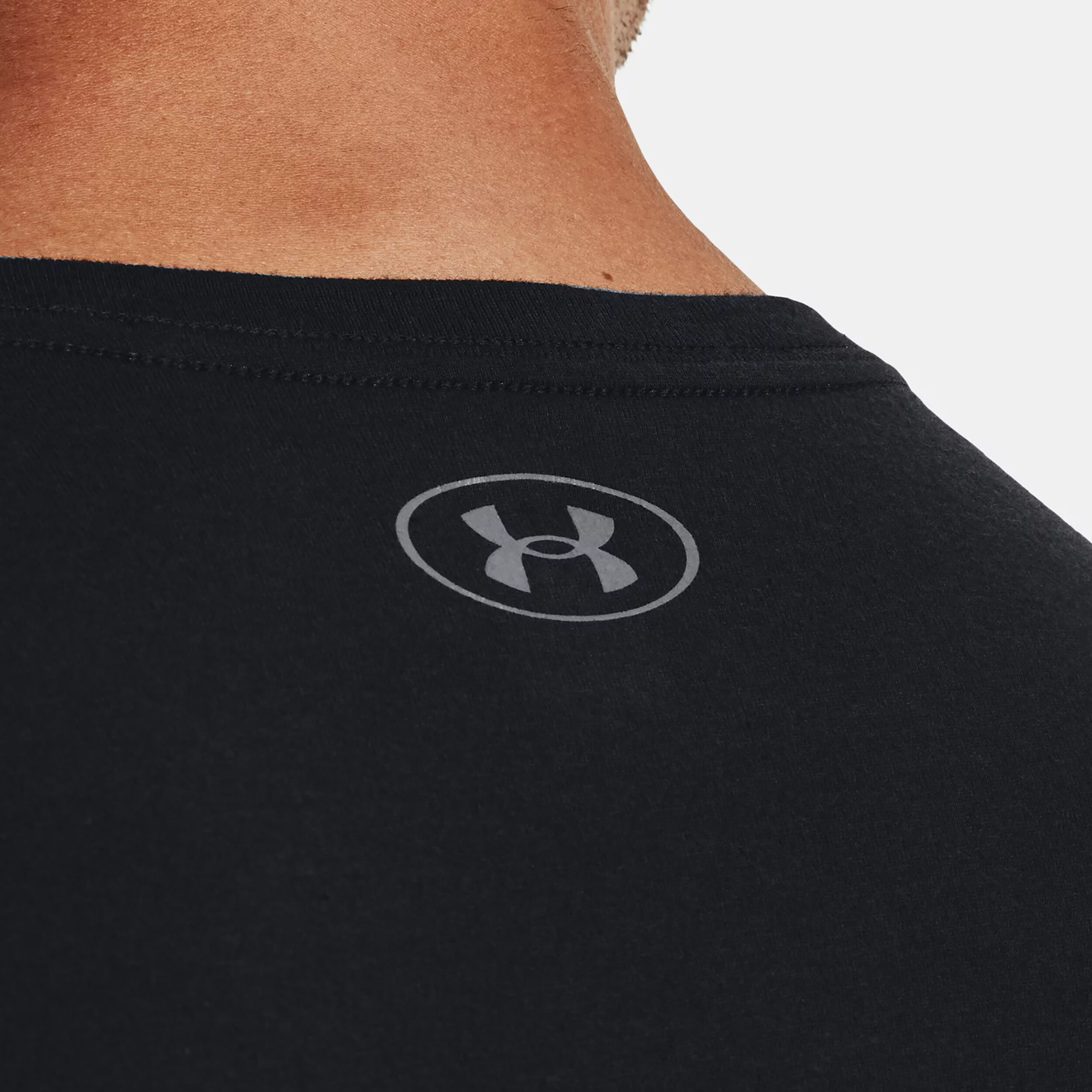 Under armour sign sale