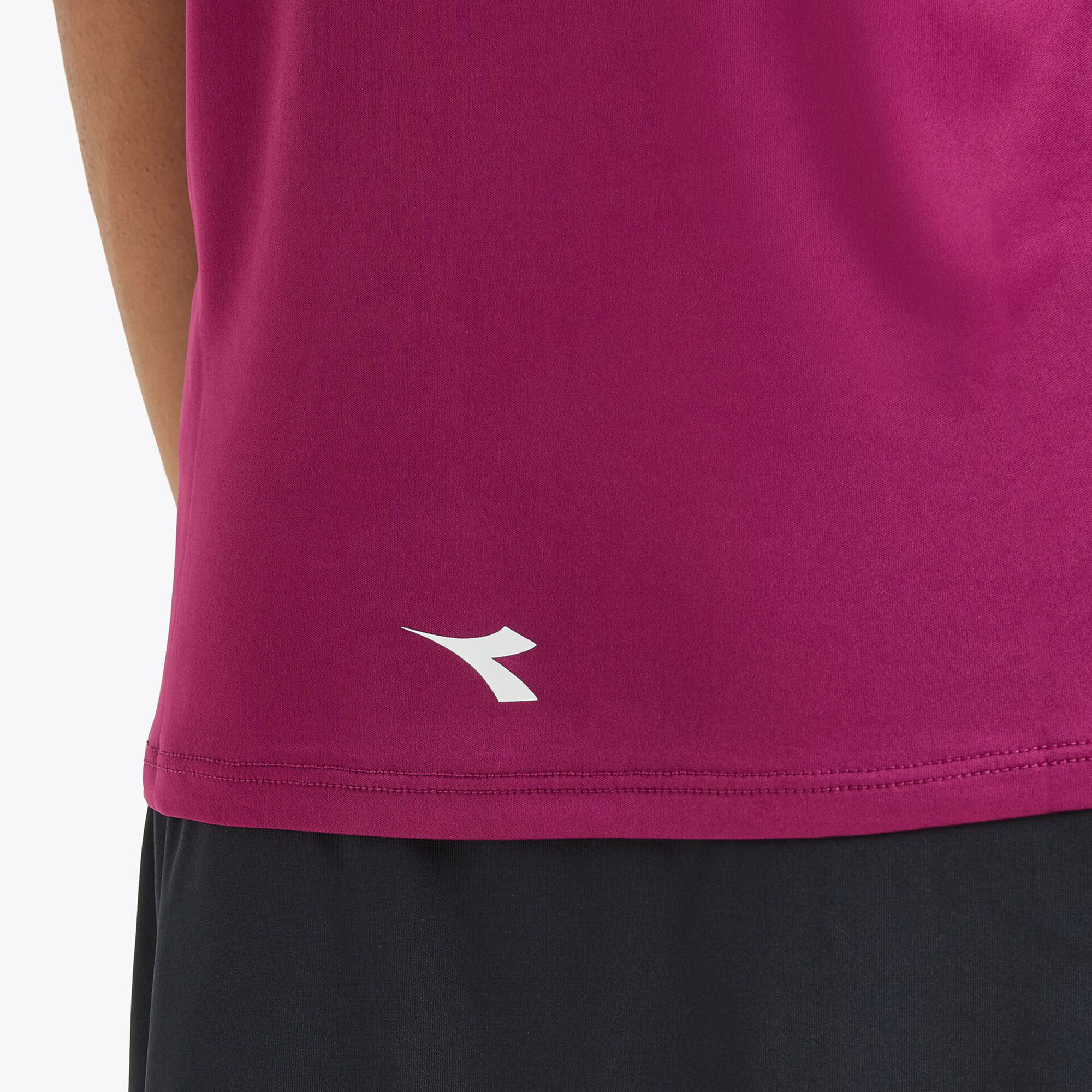 Diadora