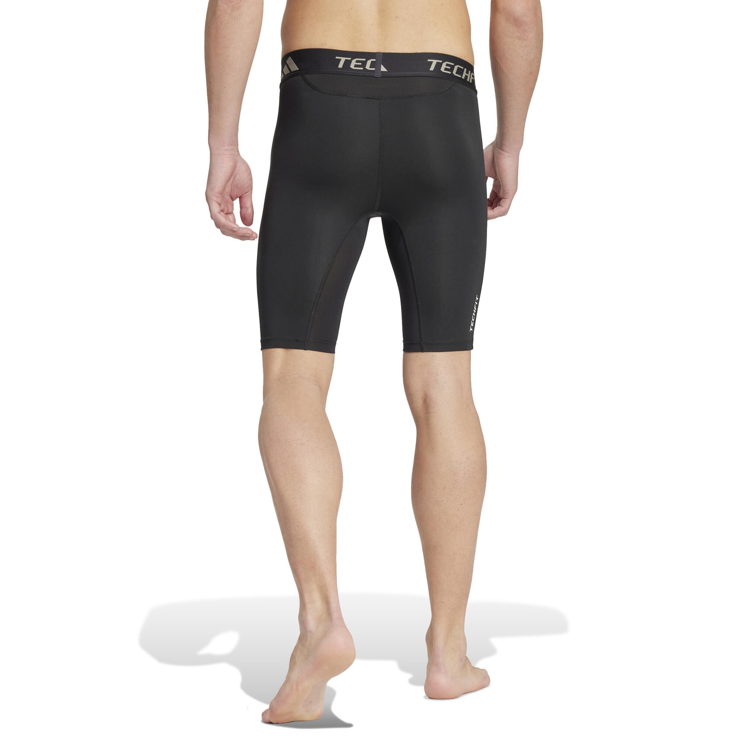 adidas Tech Fit Base Shorts Herren Schwarz online kaufen Tennis Point DE