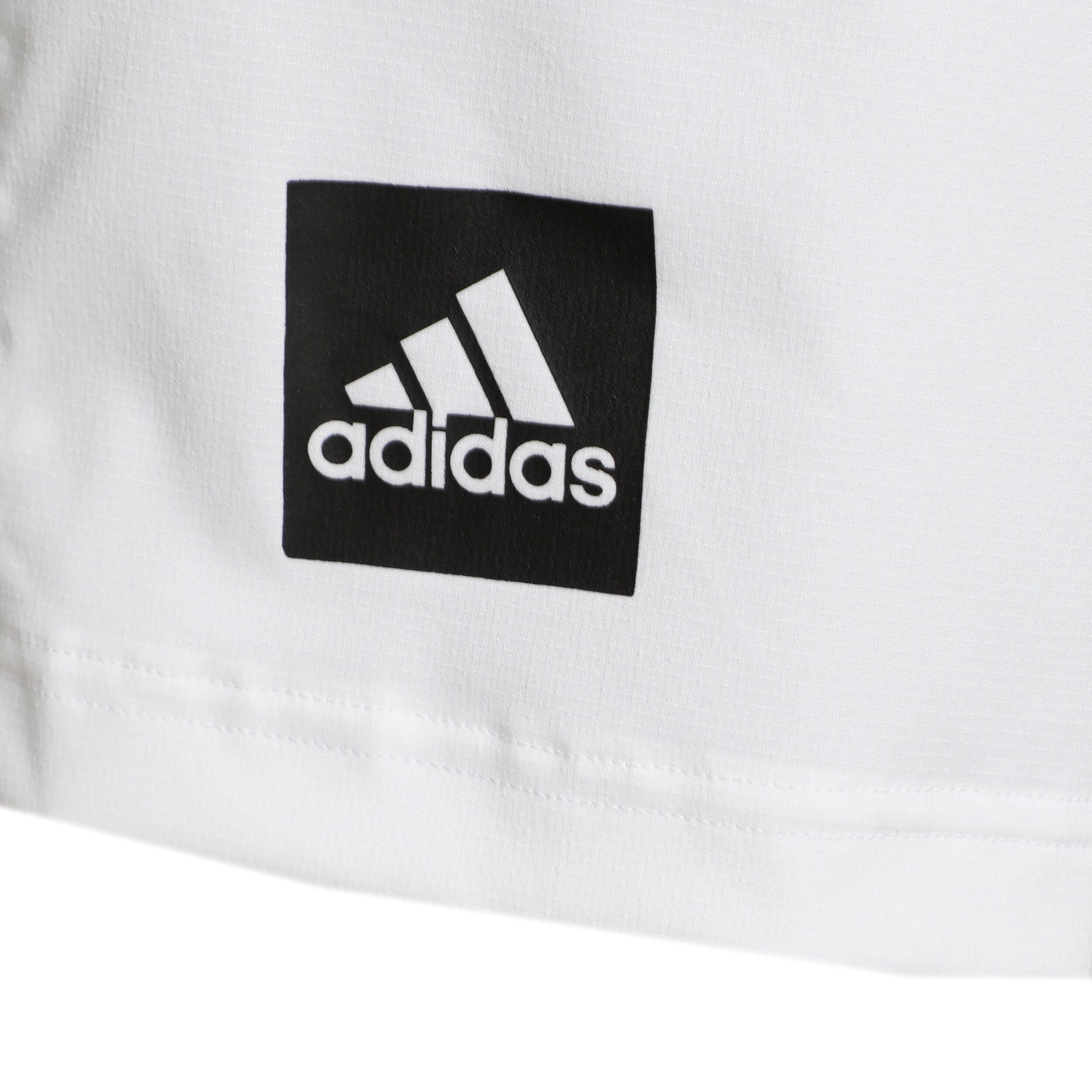 Adidas logo blanc 2025
